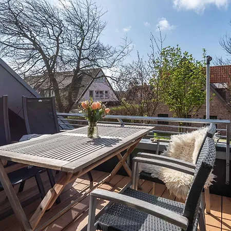 Kaept'n Nelson, App 15 *